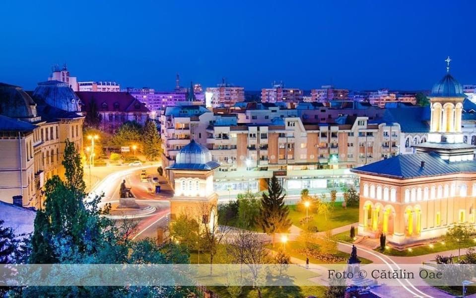 Glamour Ultracentral Craiova Exterior foto